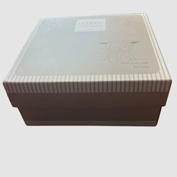 Doudou et Compangnie Fluffy Lamb Baby Booties White & Beige, NIB - Size Newborn - Picture 6 of 6